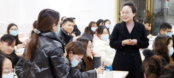 商南 专家指导+名师授课+培优补弱+日清月结的教学模式